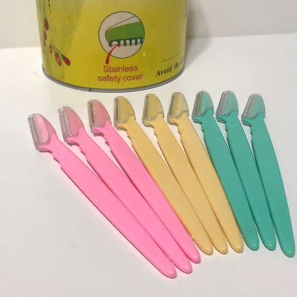 Tinkle Eyebrows Razor 9pc - Picture 3 of 4